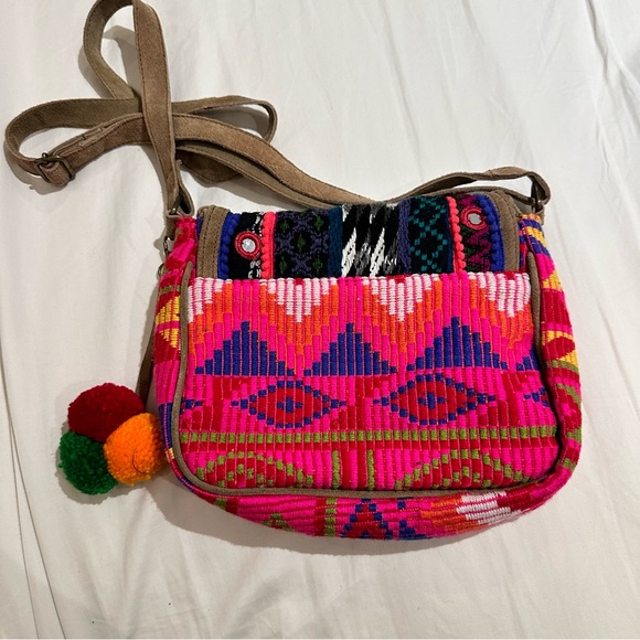 [SOLD] Hibou Embroidered Bohemian Pom Pom Purse/Crossbody Bag - Picture 5 of 8